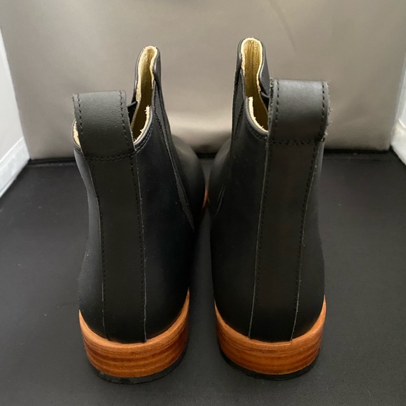 COPY - Nisolo Chelsea Boot Black Leather Size 9 with box worn once - Picture 4 of 16
